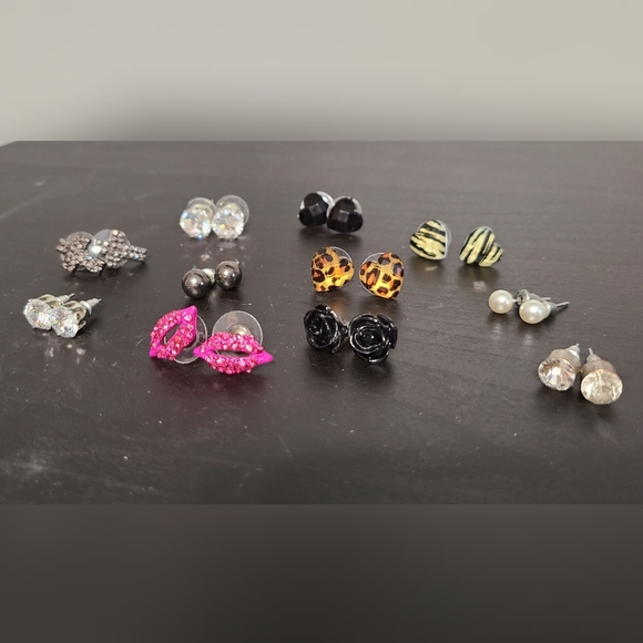 Earring Bundle - Picture 1 of 1
